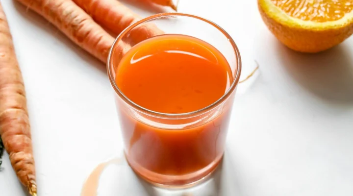 Melhor Receita de Suco Detox de Cenoura com Maçã: Fácil e Rápido
